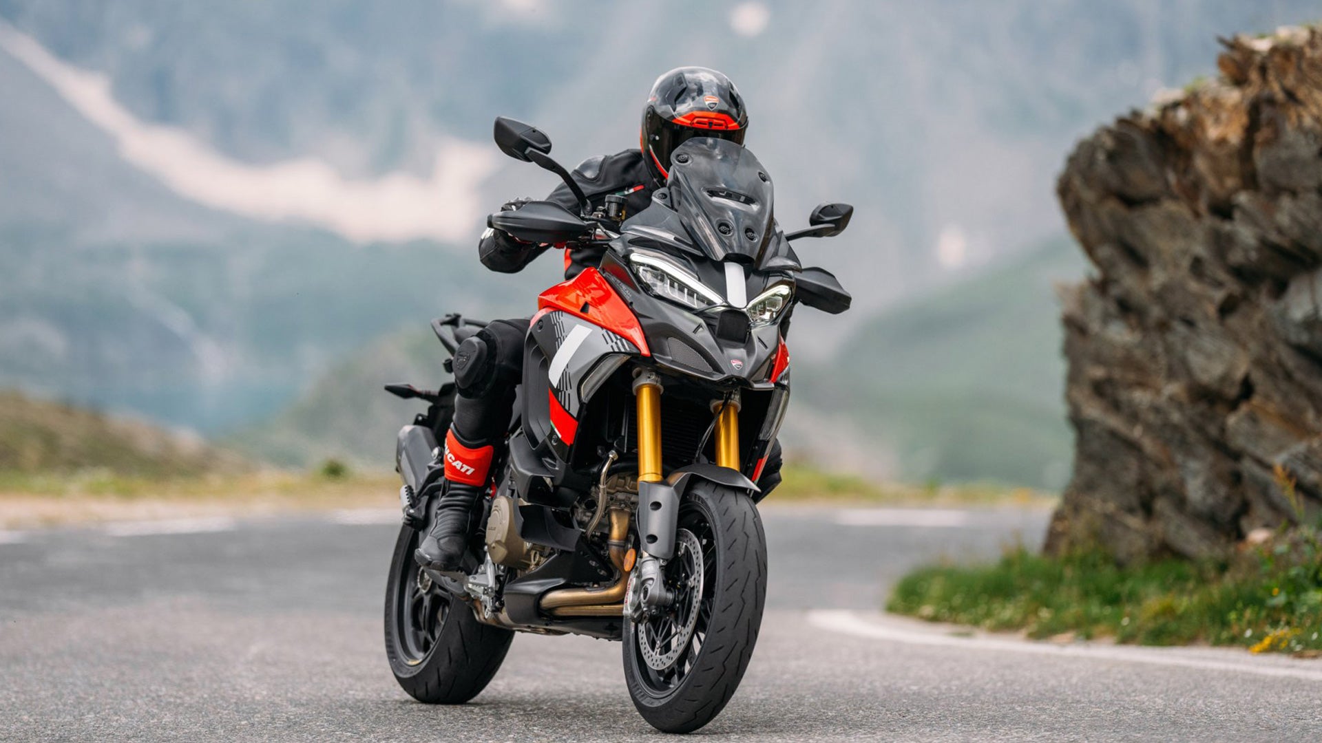 Multistrada V4 Pikes Peak