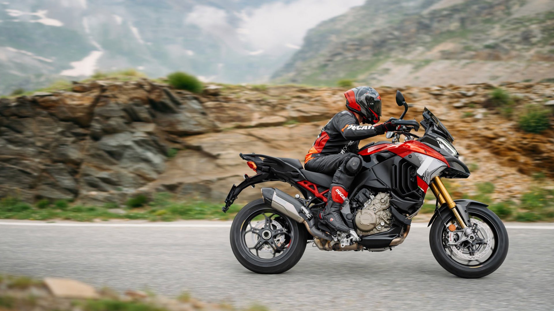 Multistrada V4 Pikes Peak
