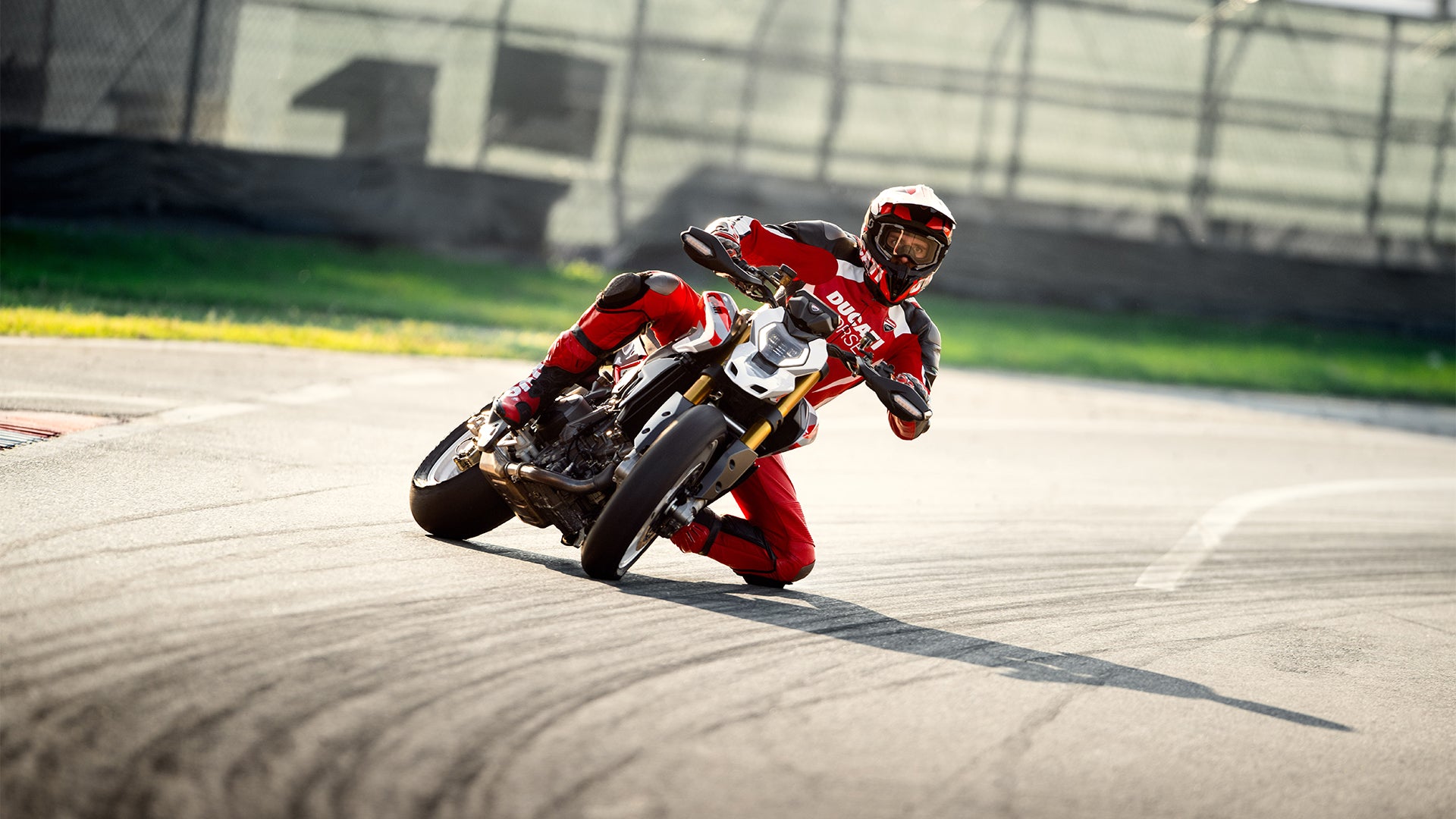 Hypermotard V2 SP
