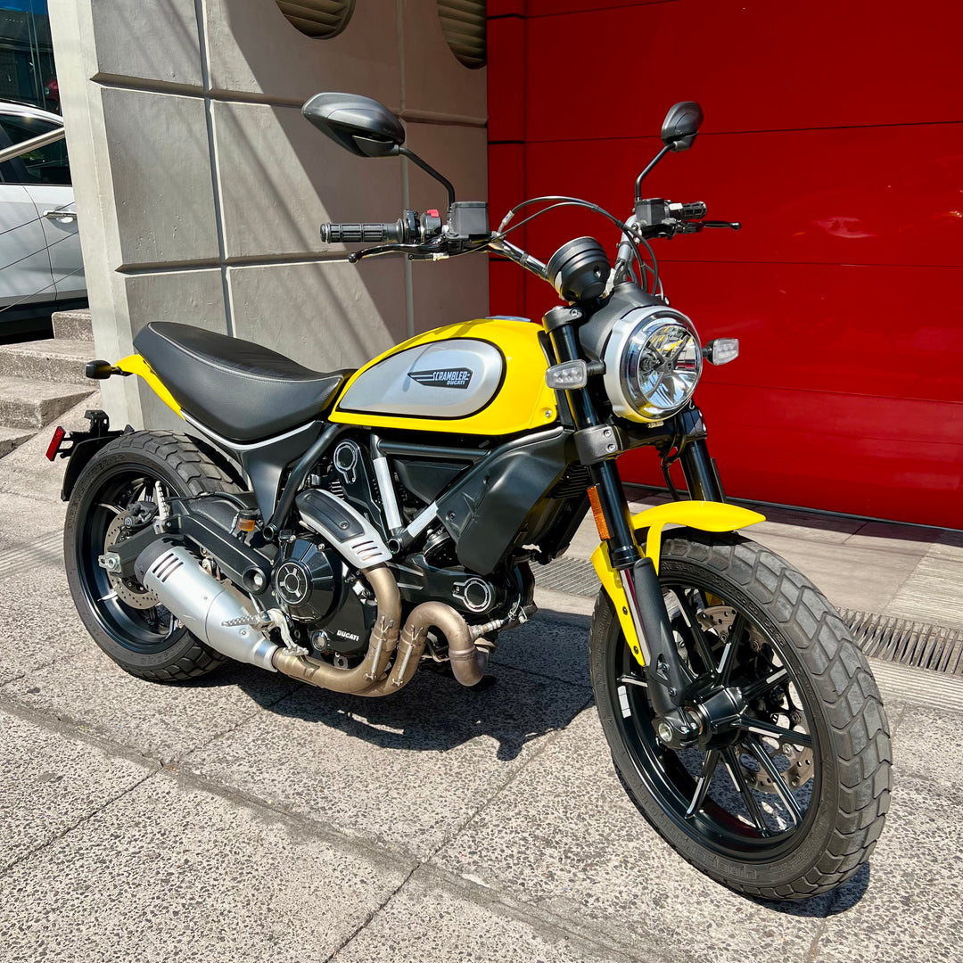 SEMINUEVA Ducati Scrambler Icon Yellow