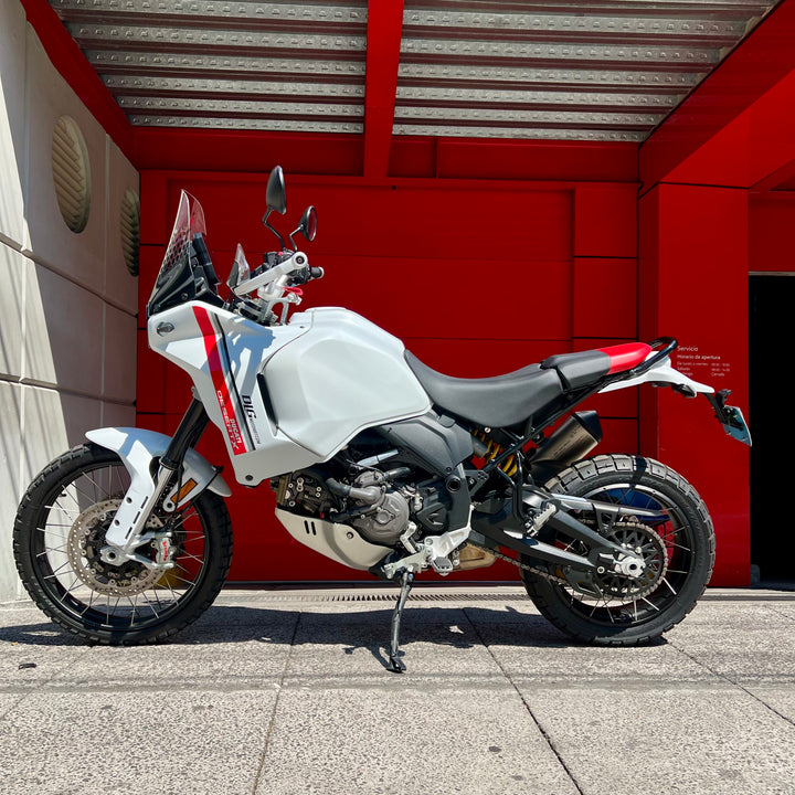 SEMINUEVA Ducati Desert X