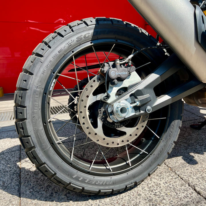 SEMINUEVA Ducati Desert X