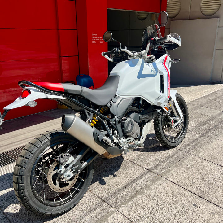 SEMINUEVA Ducati Desert X