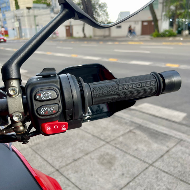SEMINUEVA MV AGUSTA ENDURO VELOCE