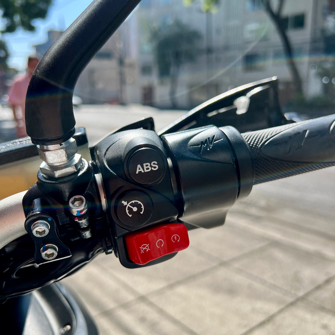SEMINUEVA MV AGUSTA TURISMO VELOCE LUSSO SCS
