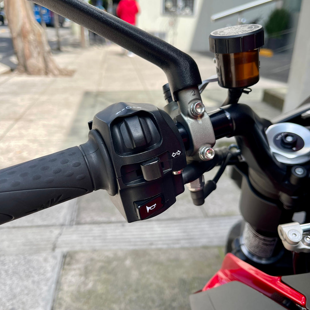 SEMINUEVA MV AGUSTA BRUTALE 1000 RS
