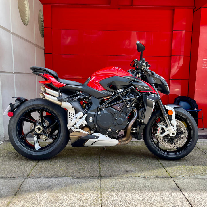 SEMINUEVA MV AGUSTA BRUTALE 1000 RS
