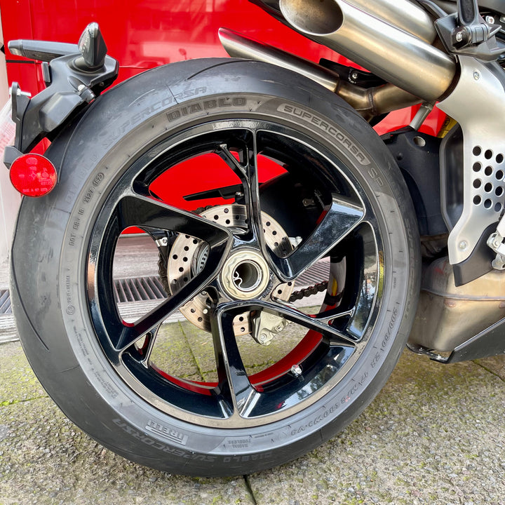 SEMINUEVA MV AGUSTA BRUTALE 1000 RS