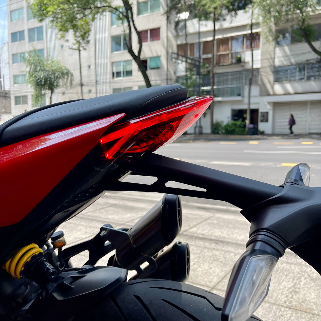SEMINUEVA Ducati Monster Plus
