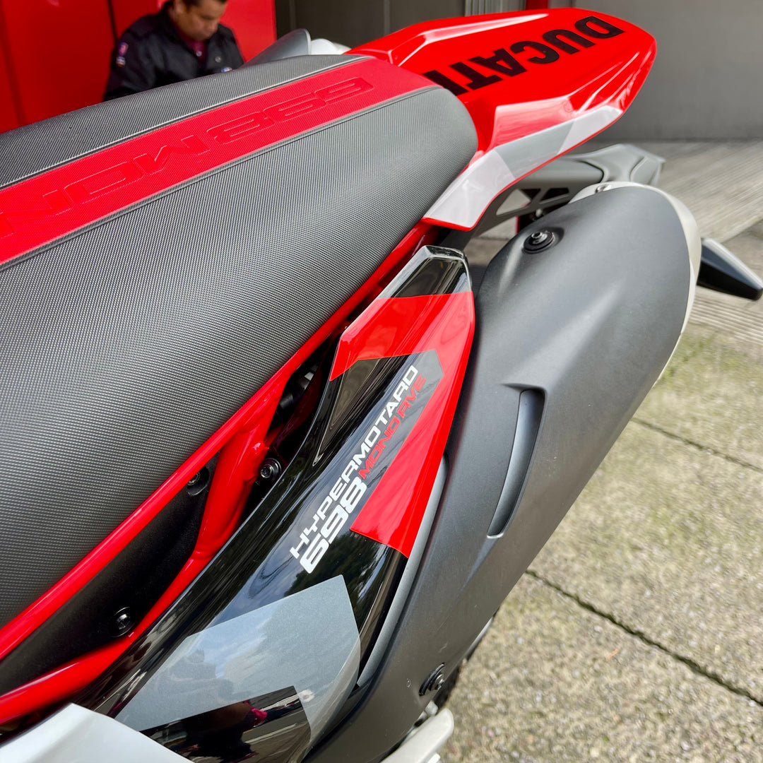 SEMINUEVA Ducati Hypermotard 698 RVE