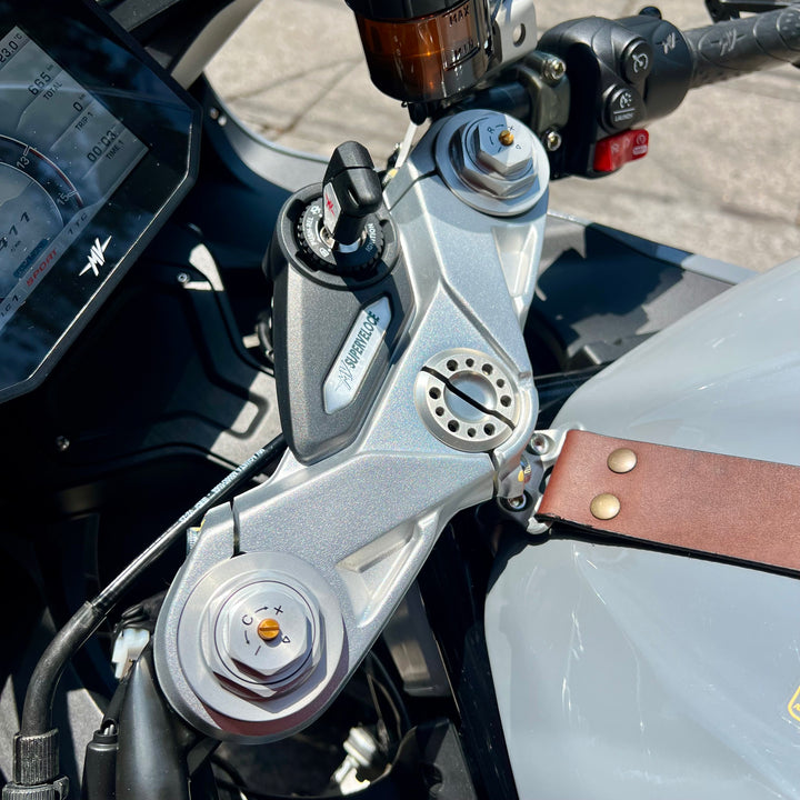 SEMINUEVA MV AGUSTA SUPERVELOCE