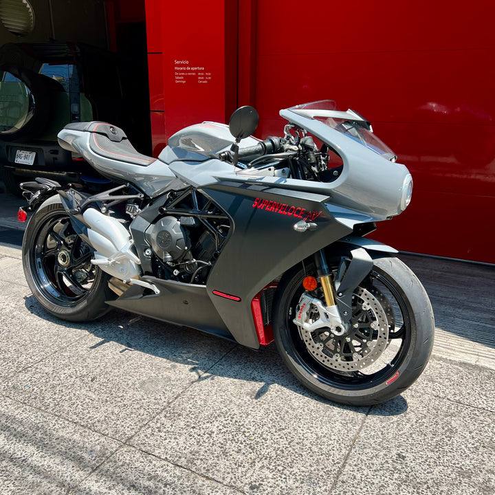 SEMINUEVA MV AGUSTA SUPERVELOCE