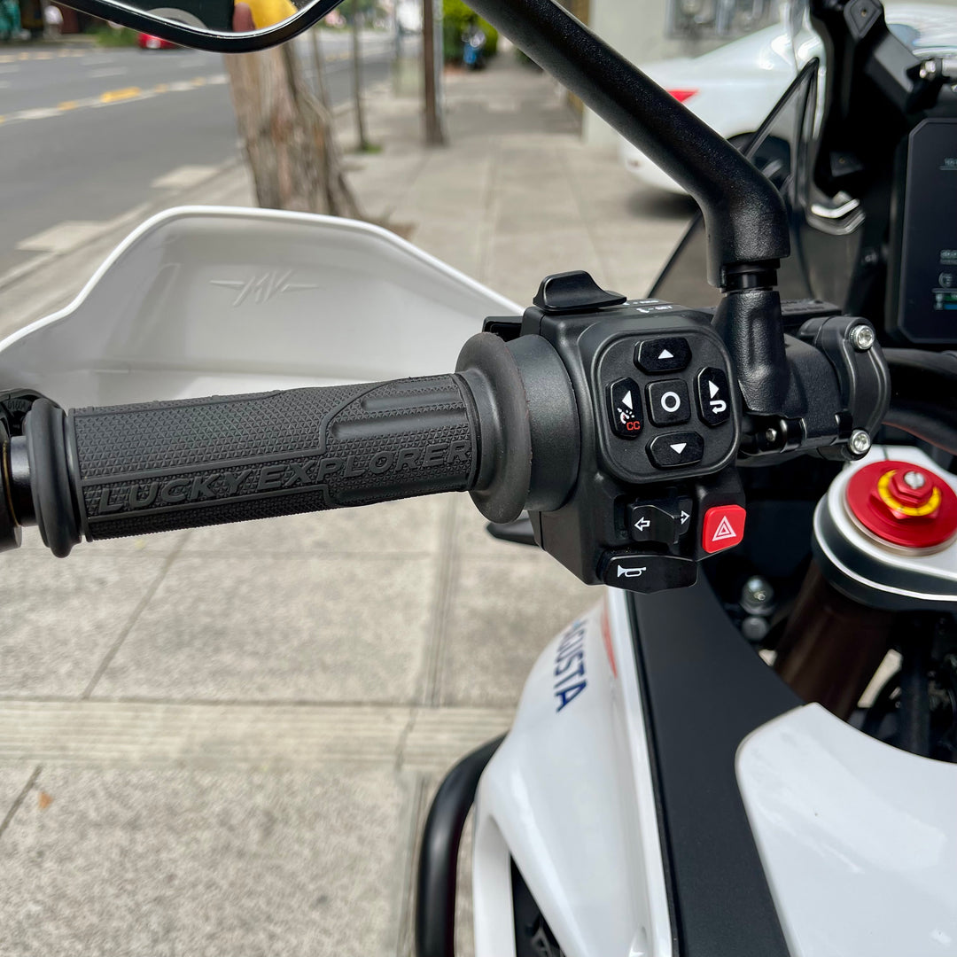 SEMINUEVA MV AGUSTA LXP ORIOLI   #17/500