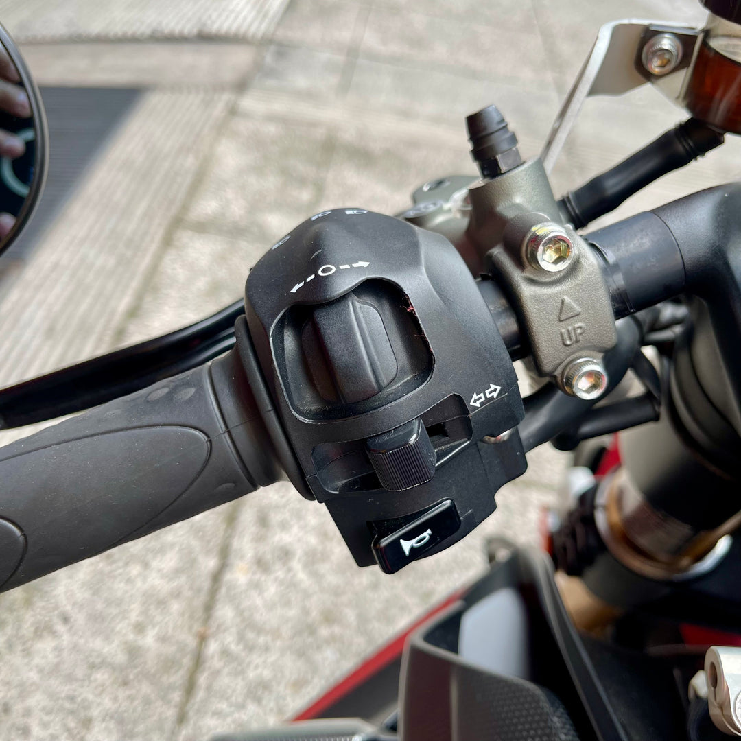 SEMINUEVA MV AGUSTA BRUTALE 1000 RR