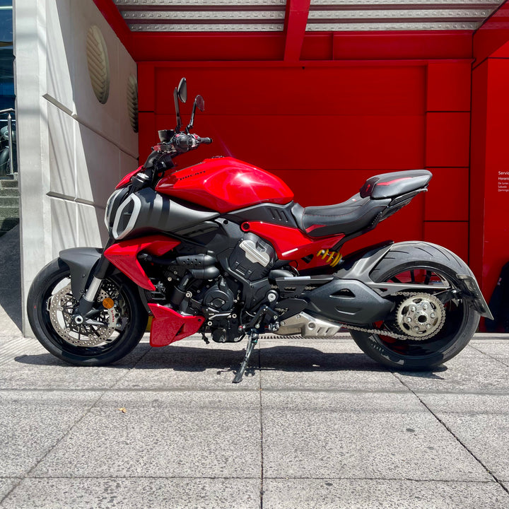 SEMINUEVA Ducati Diavel V4