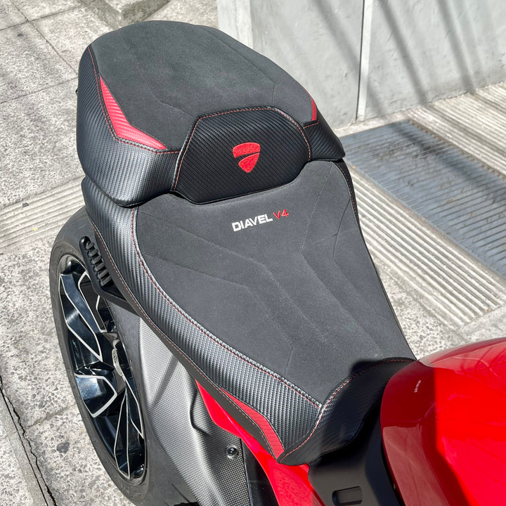 SEMINUEVA Ducati Diavel V4