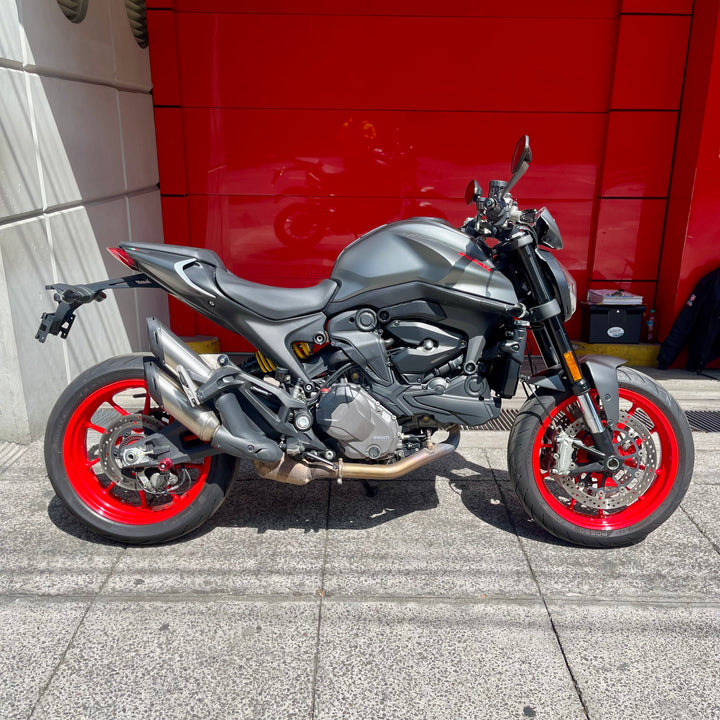SEMINUEVA Ducati Monster Plus