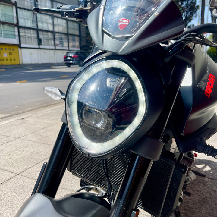 SEMINUEVA Ducati Monster Plus