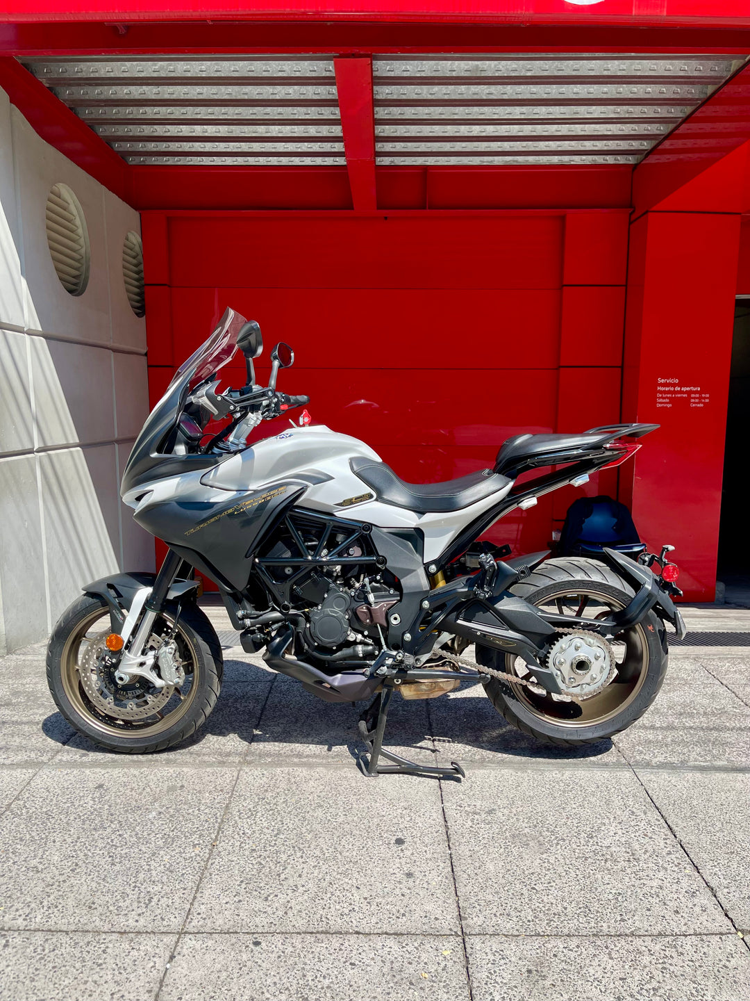 SEMINUEVA MV AGUSTA TURISMO VELOCE LUSSO SCS