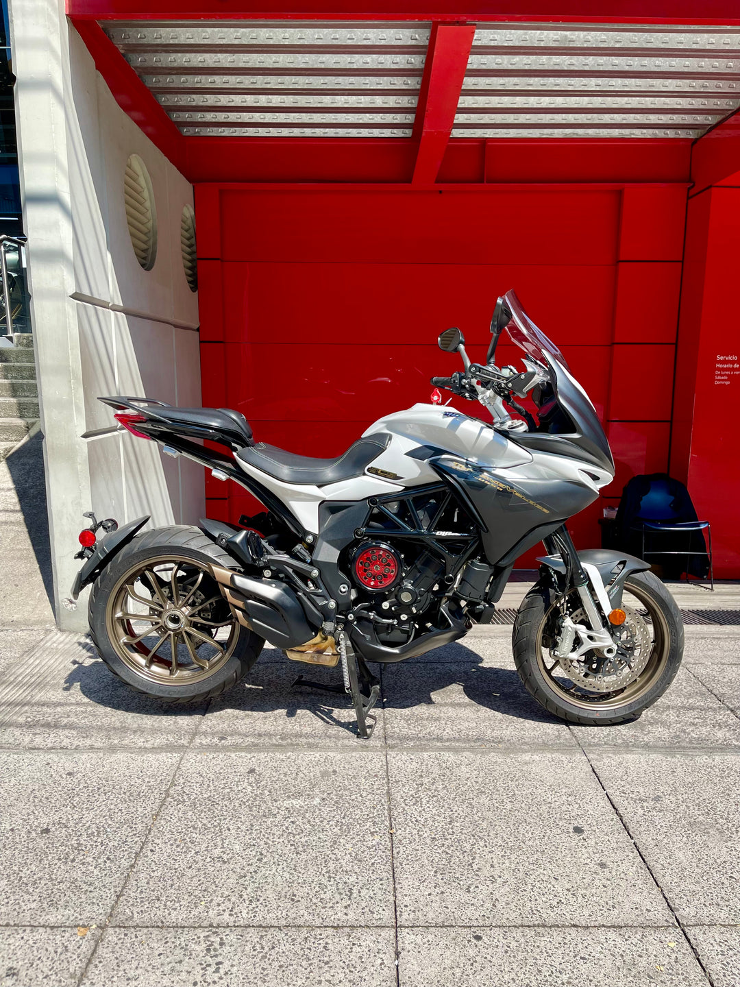 SEMINUEVA MV AGUSTA TURISMO VELOCE LUSSO SCS