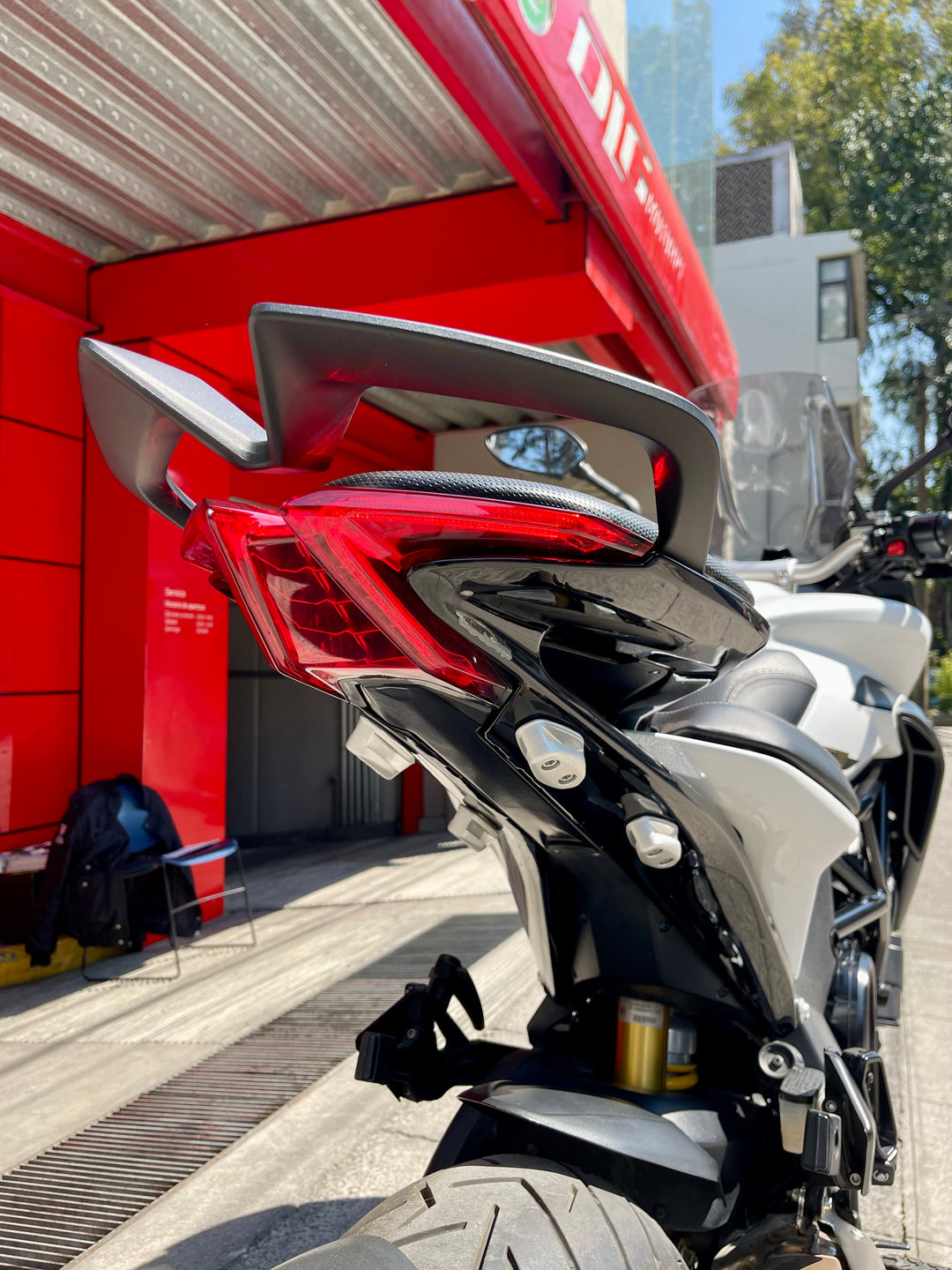 SEMINUEVA MV AGUSTA TURISMO VELOCE LUSSO SCS