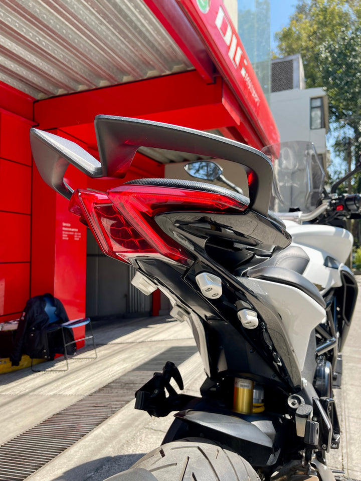 SEMINUEVA MV AGUSTA TURISMO VELOCE LUSSO SCS