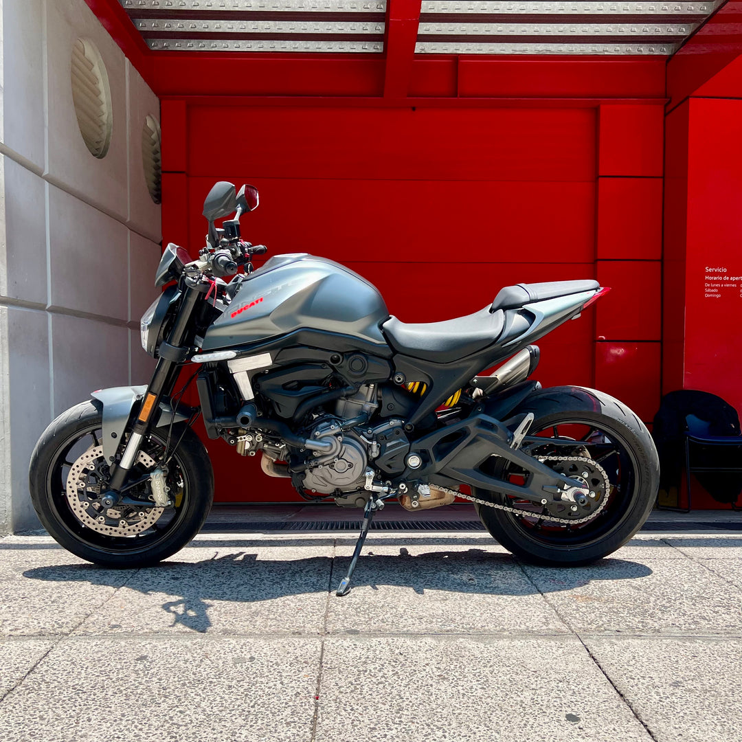 SEMINUEVA Ducati Monster Plus