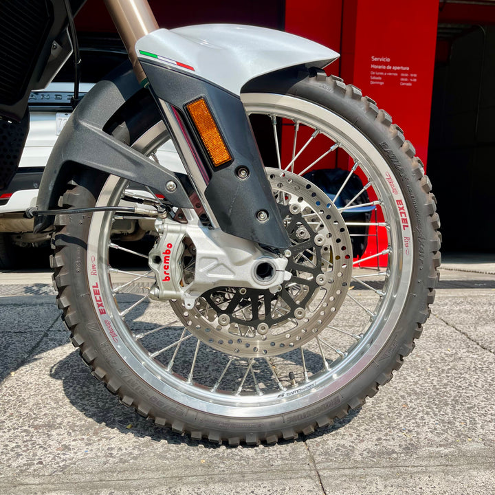 SEMINUEVA MV AGUSTA LXP ORIOLI   #17/500