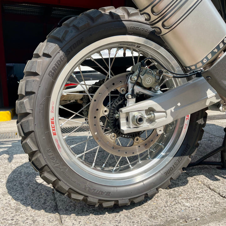 SEMINUEVA MV AGUSTA LXP ORIOLI   #17/500