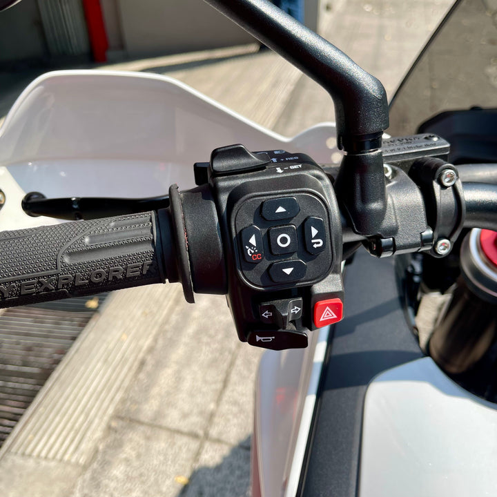 SEMINUEVA MV AGUSTA LXP ORIOLI   #17/500