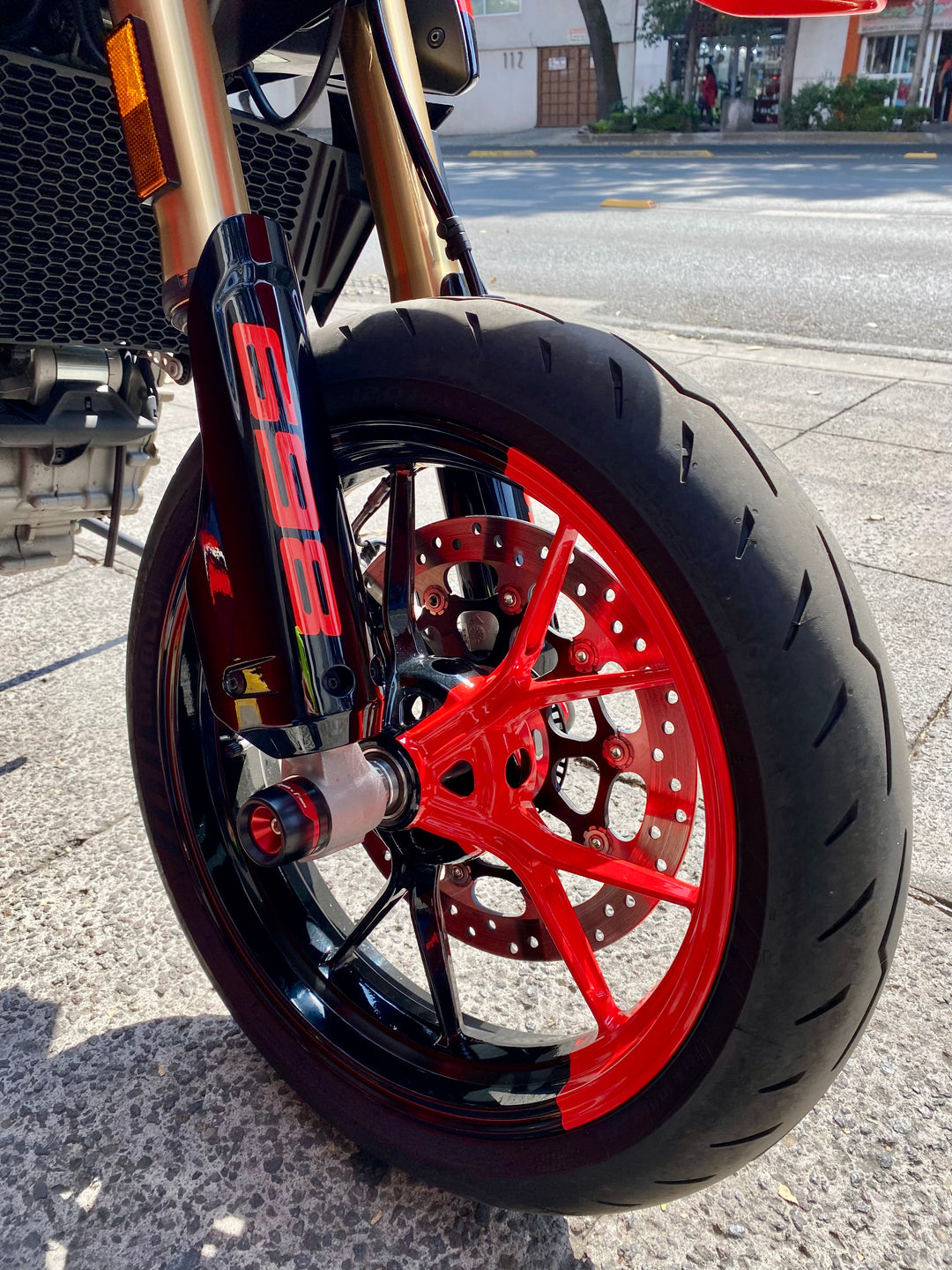 SEMINUEVA Ducati Hypermotard 698 RVE