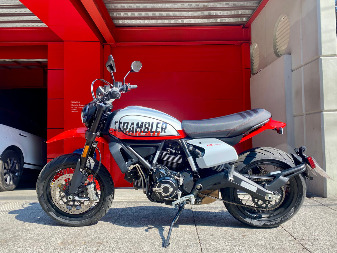 SEMINUEVA Ducati Scrambler Urban Motard