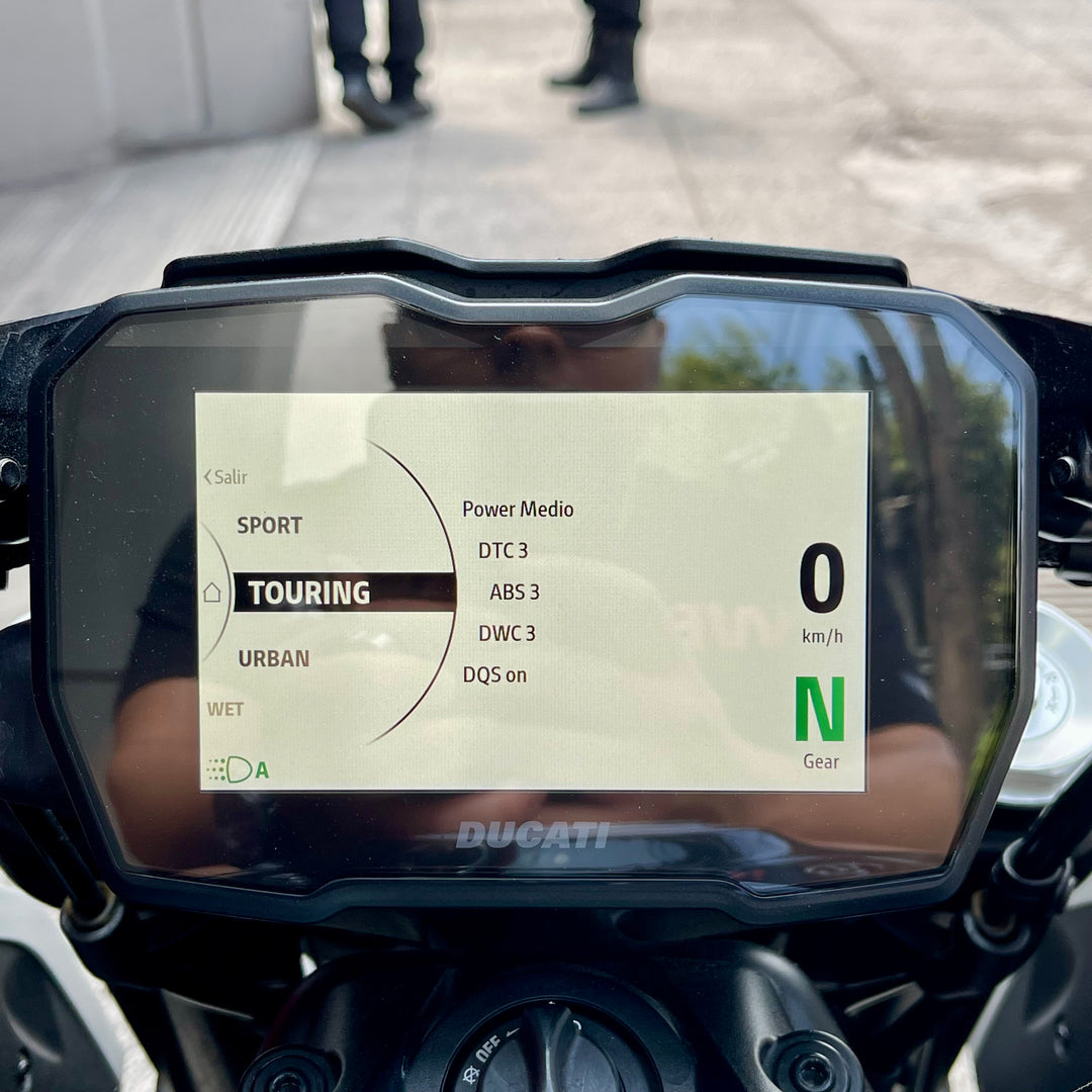 SEMINUEVA Ducati Diavel V4