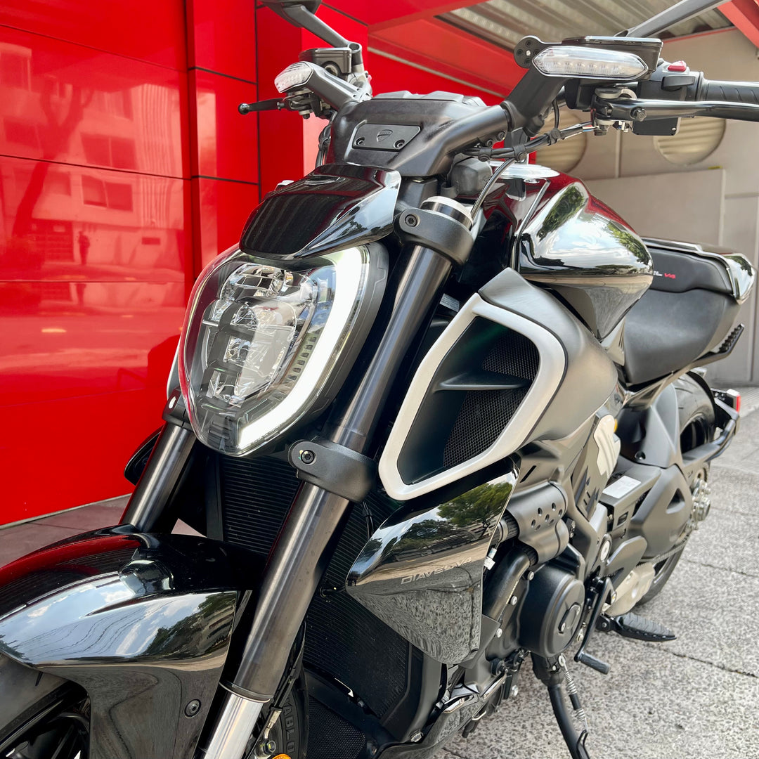 SEMINUEVA Ducati Diavel V4