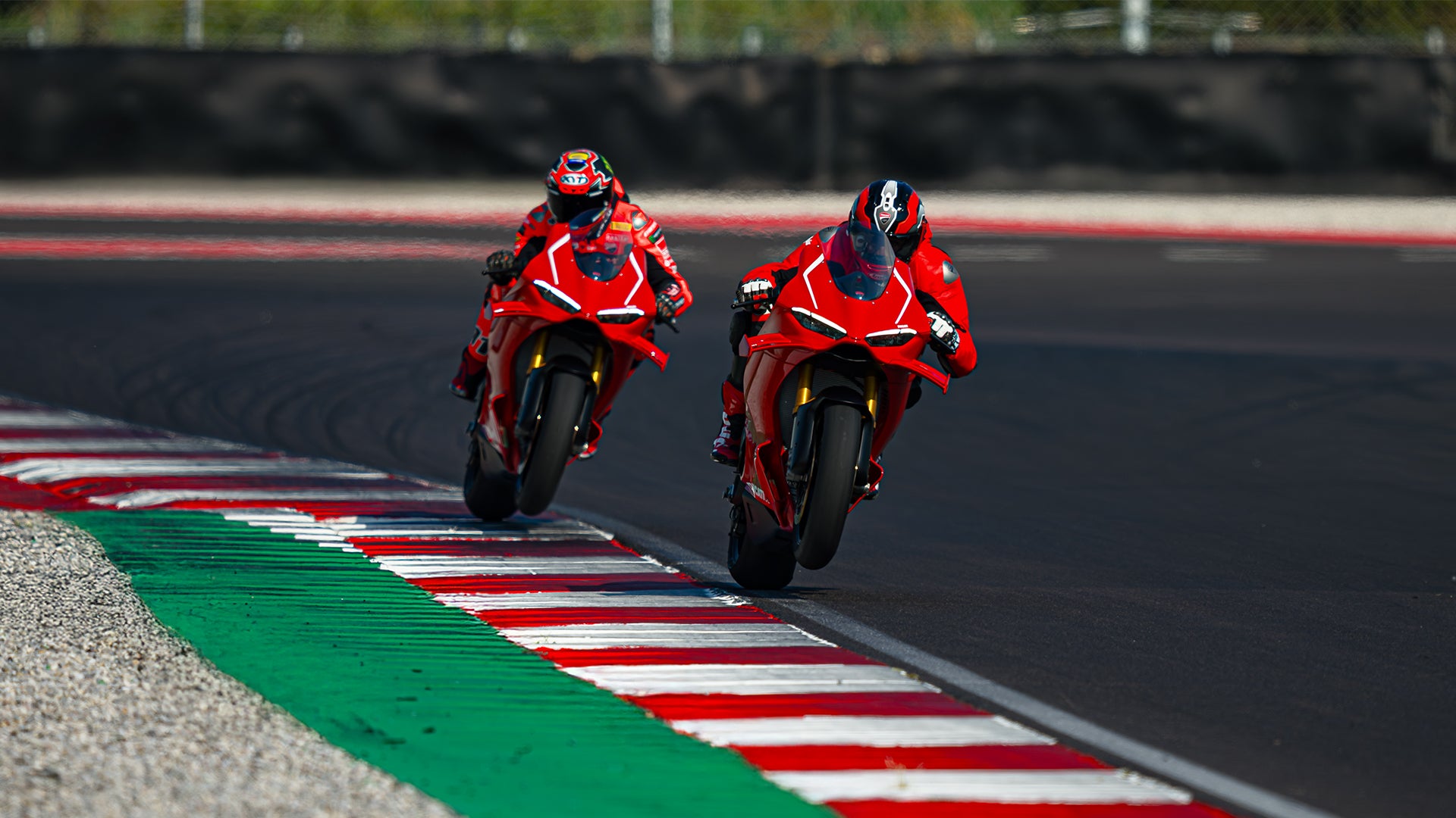PANIGALE V4 R