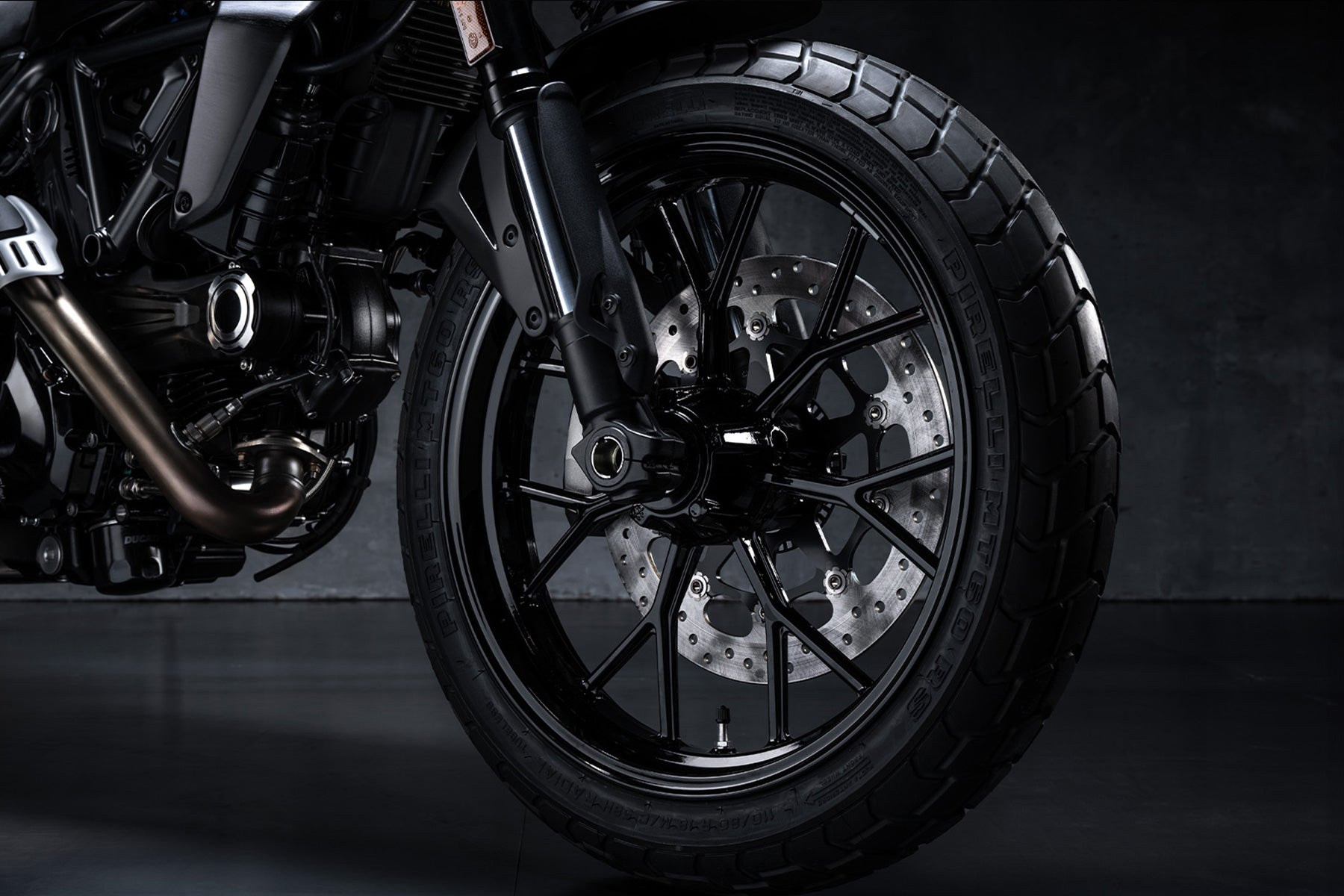 SCRAMBLER ICON DARK