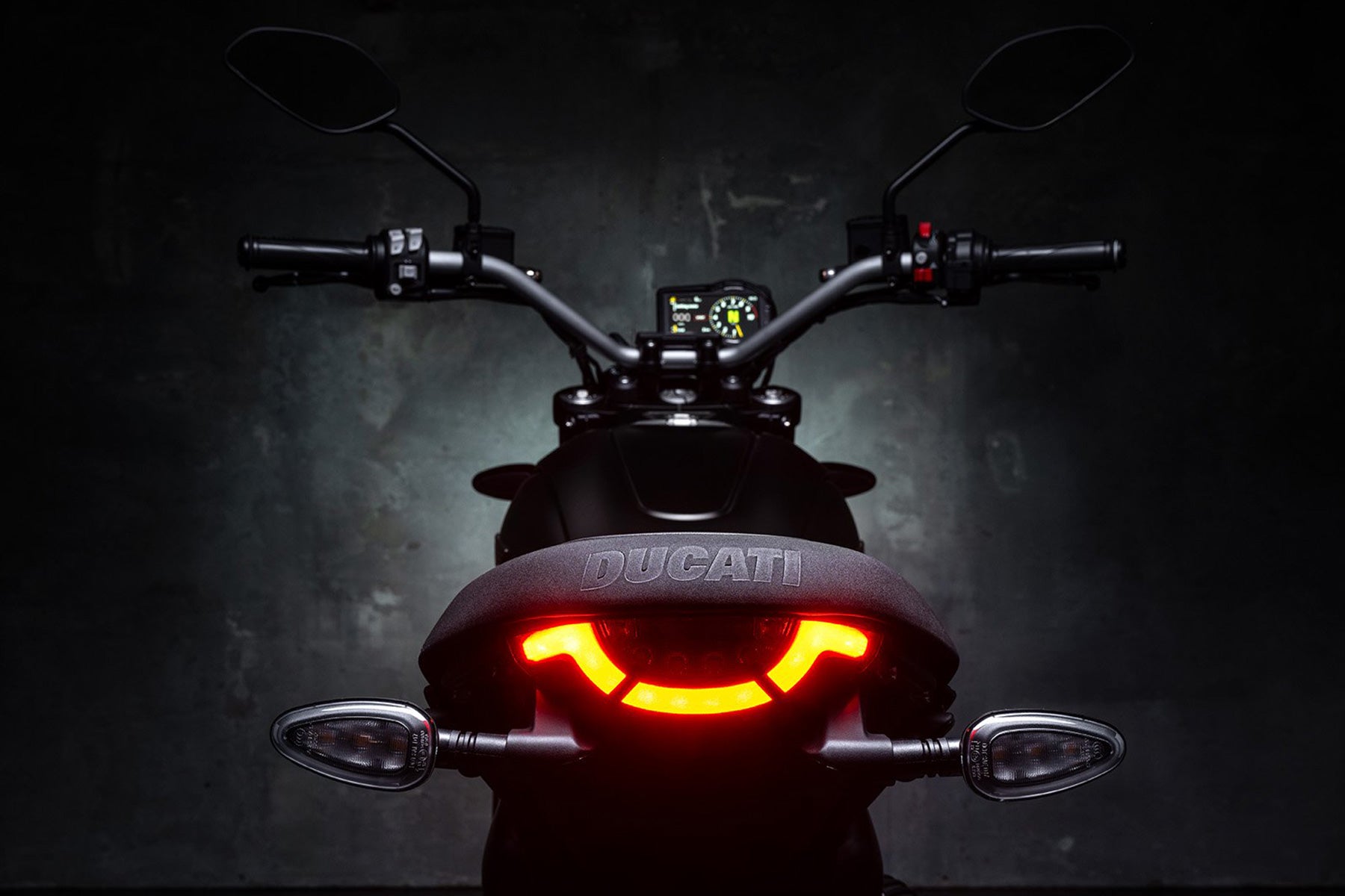 SCRAMBLER ICON DARK