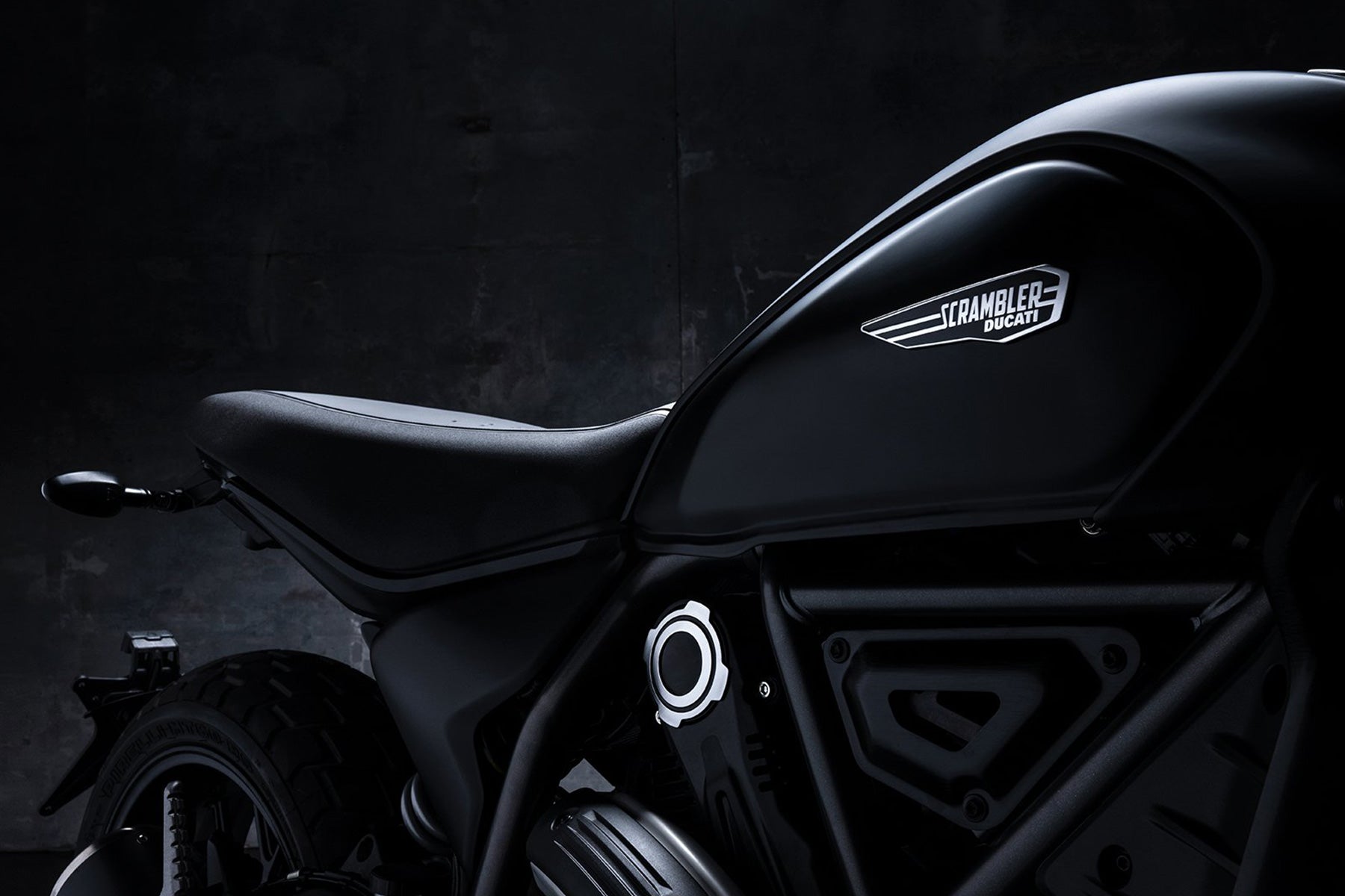 SCRAMBLER ICON DARK