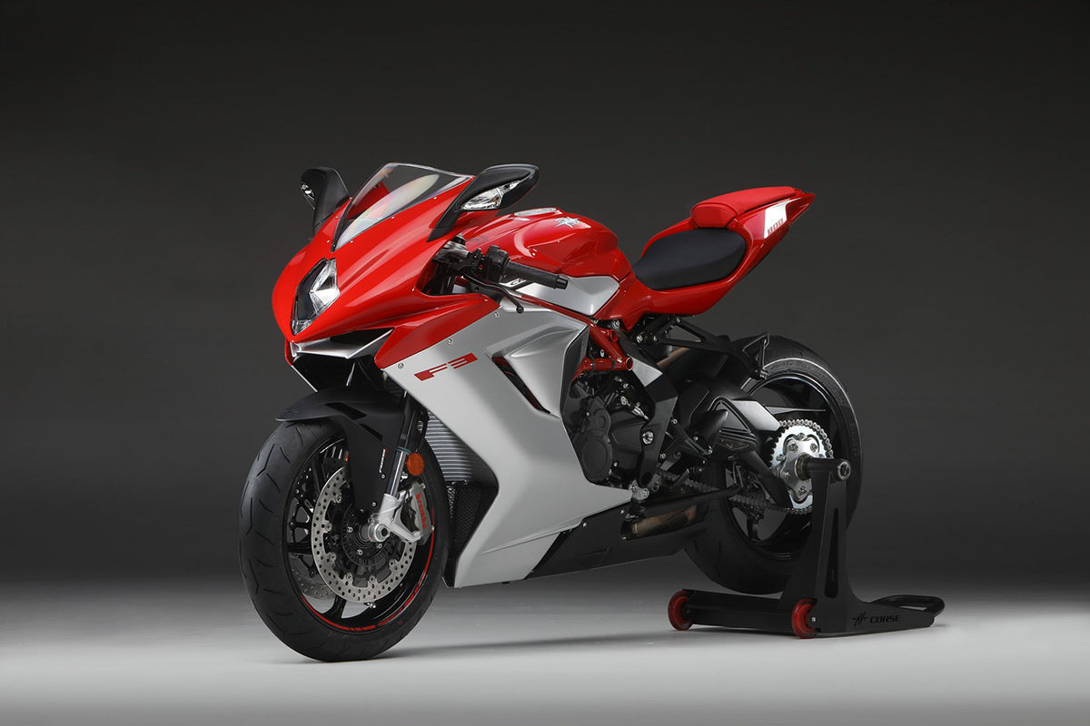 F3 800