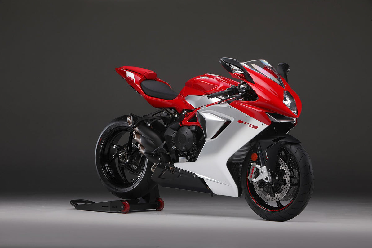 F3 800