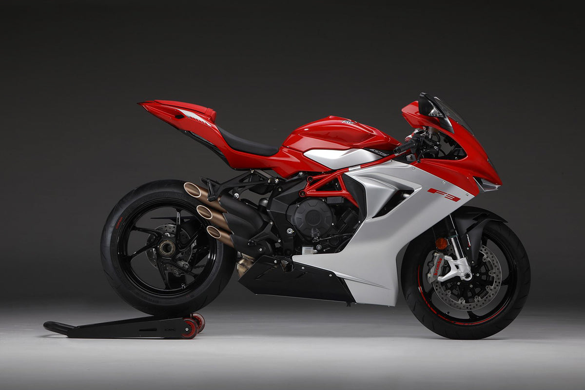 F3 800