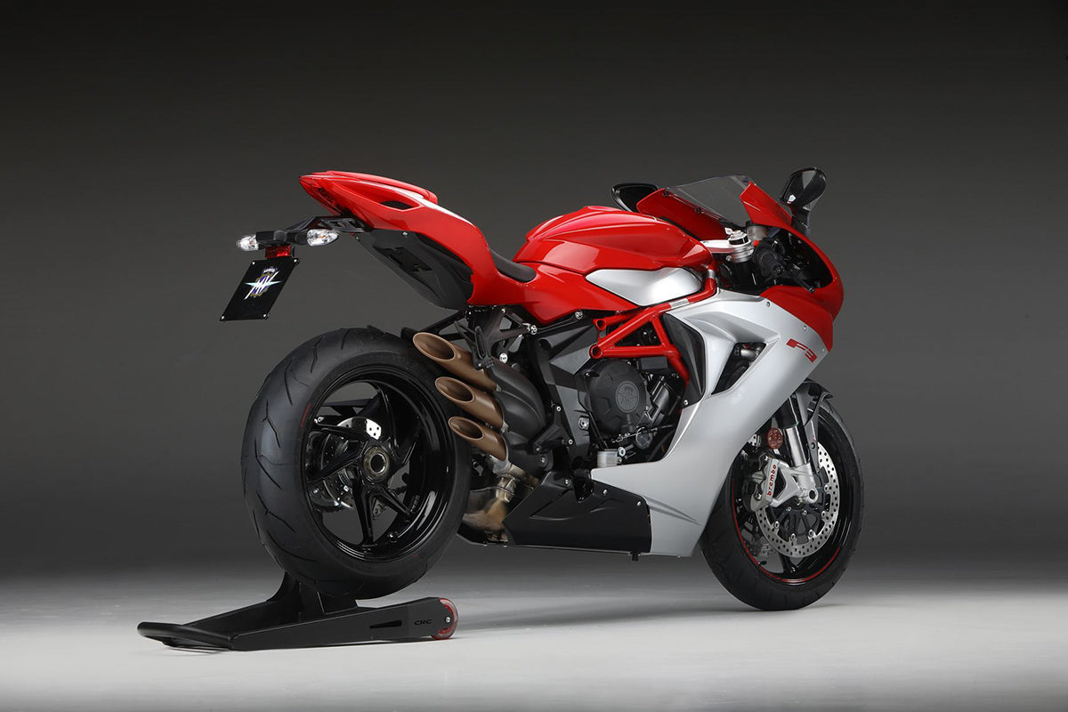 F3 800